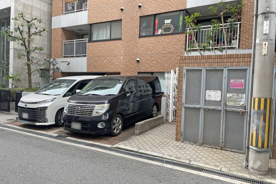 敷地内駐車場（屋外平面式）