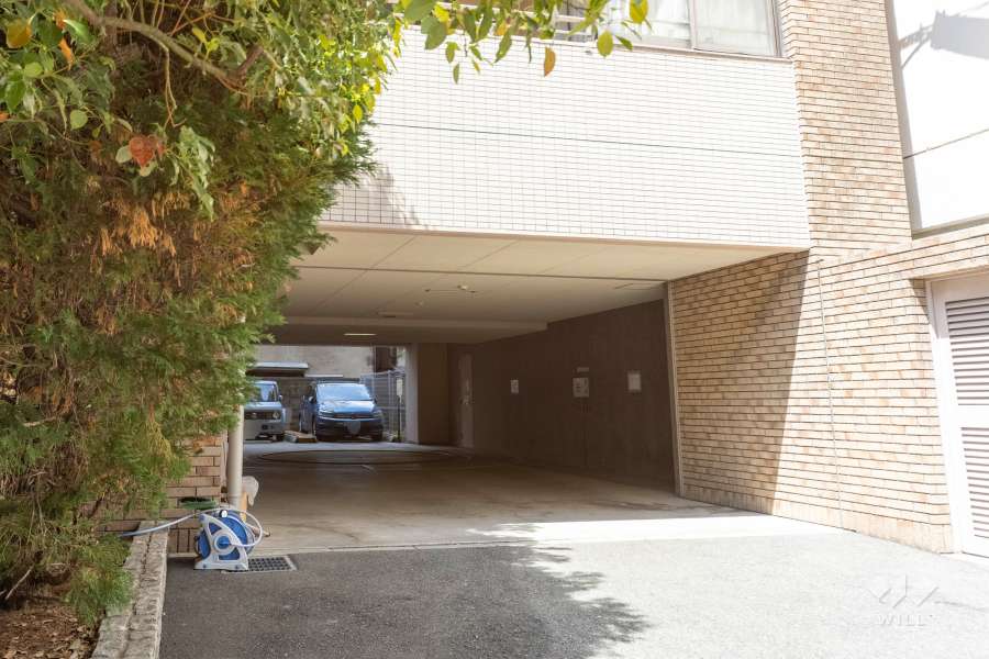 敷地内駐車場（屋外平面式）
