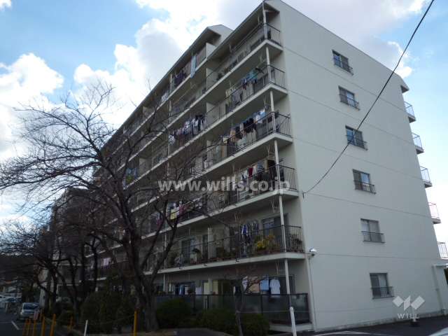 箕面サンハイツの外観（北東側から）