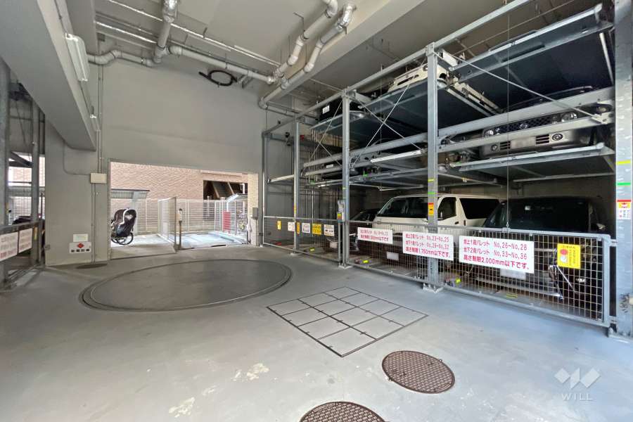 敷地内駐車場（屋内機械式）
