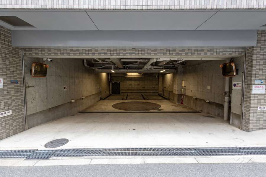 駐車場の出入り口