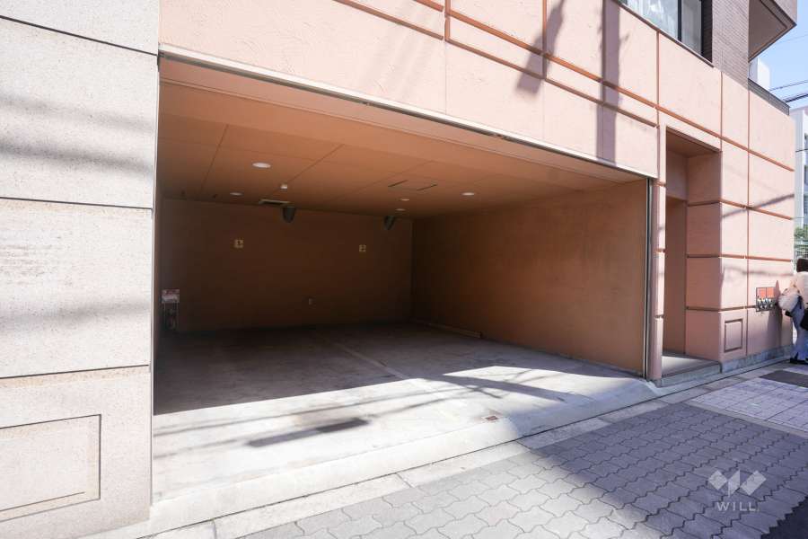 敷地内駐車場（屋内平面式）