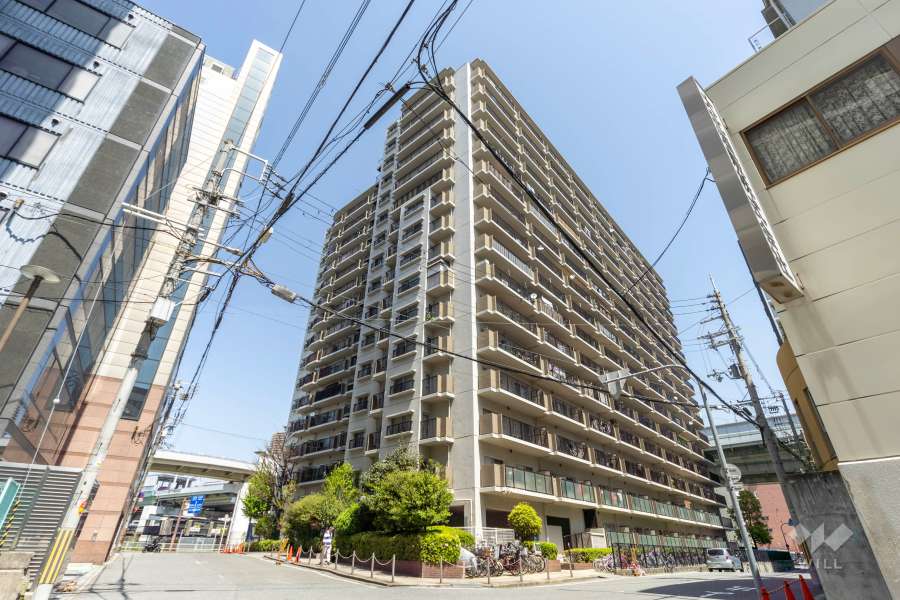 エルベロワイヤル16の外観（南西側から）