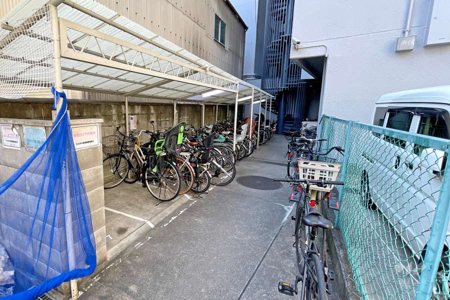 駐輪場
