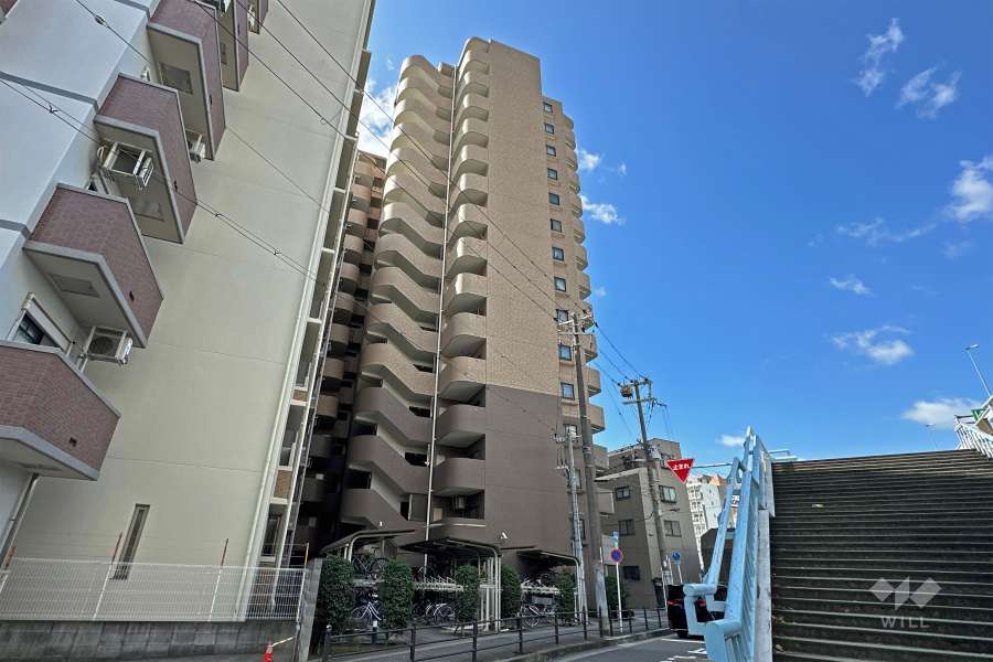 キングマンションエピシオン阿波座ウェストディオの外観（北東側から）