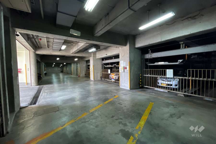 敷地内駐車場（屋内機械式）