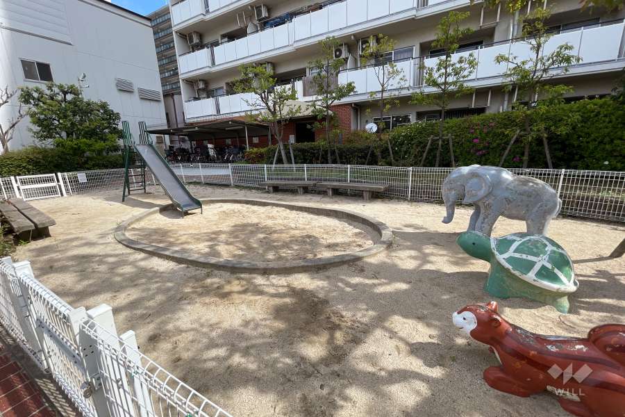 敷地内にあるプレイロット