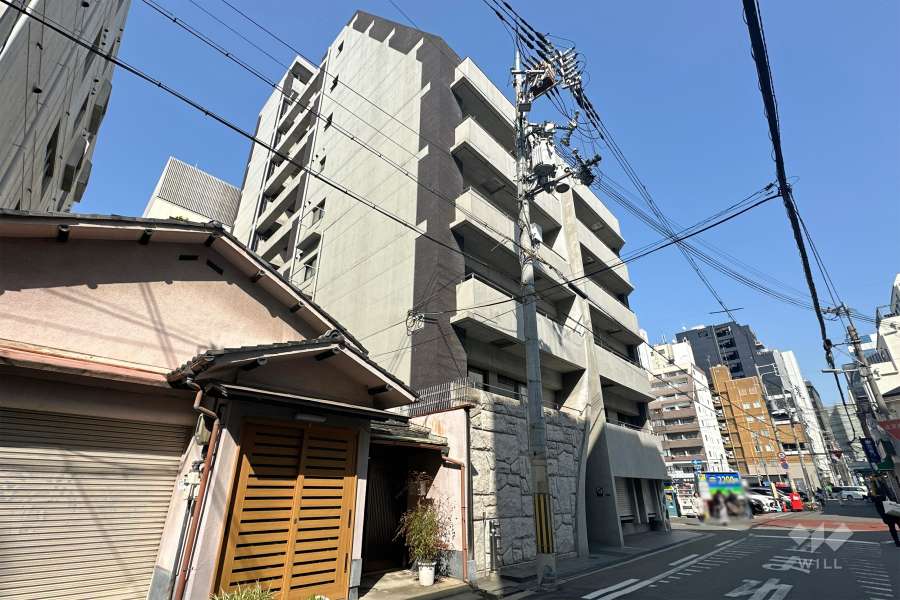 グランドシーズ心斎橋2の外観（南西側から）