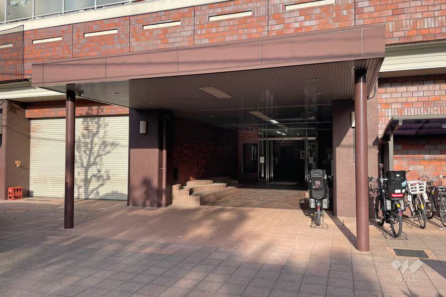 B棟エントランス