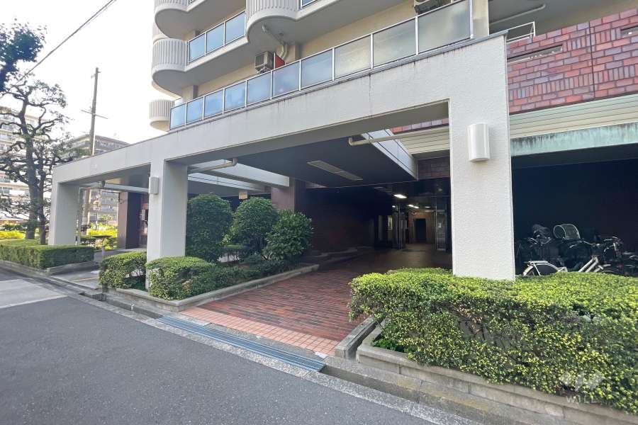 D棟エントランス