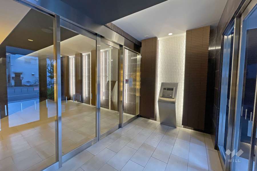 エントランスはオートロック付きです、