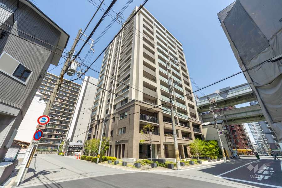 クレヴィア阿波座の外観（南西側から）