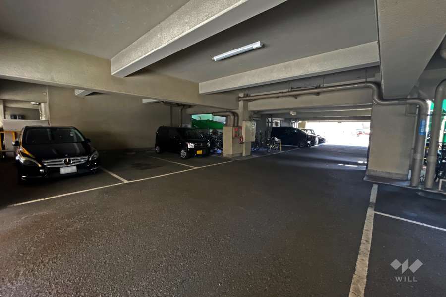 敷地内駐車場（屋内平面式）