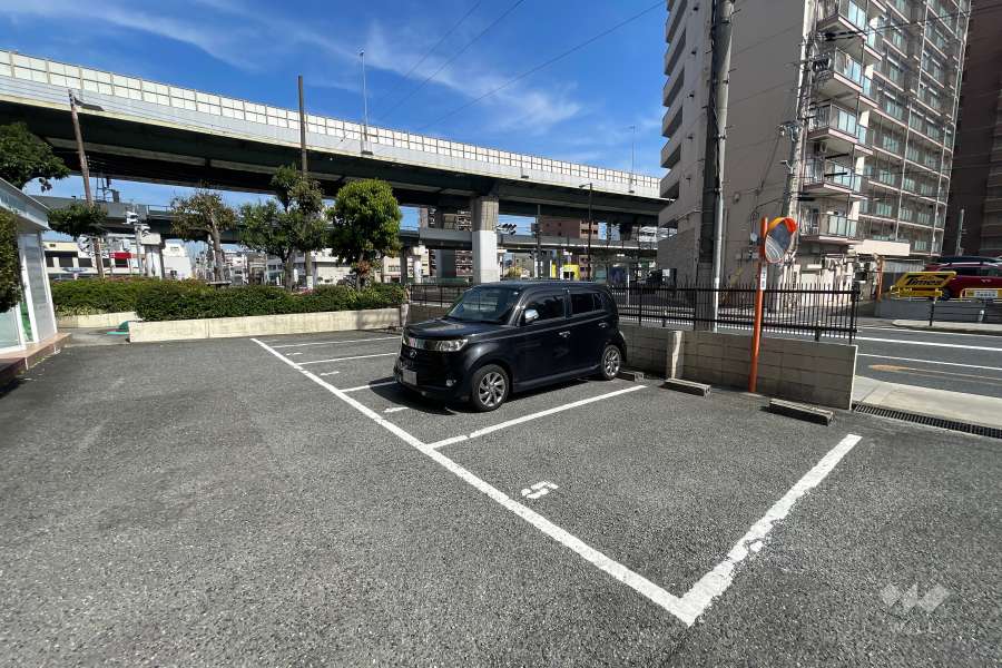 敷地内駐車場（屋外平面式）