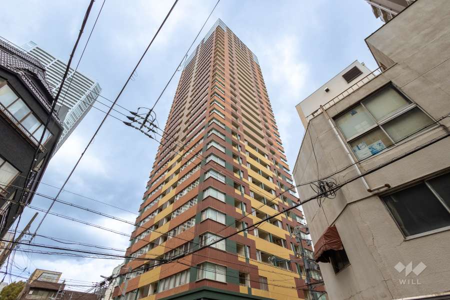 サンクタスタワー心斎橋ミラノ・グランデの外観（南西側から）