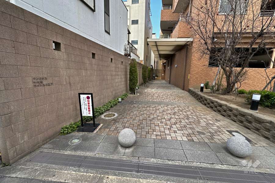 エントランスアプローチ