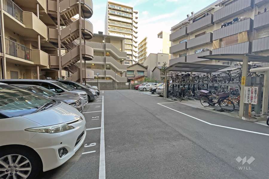 敷地内駐車場（屋外平面式）