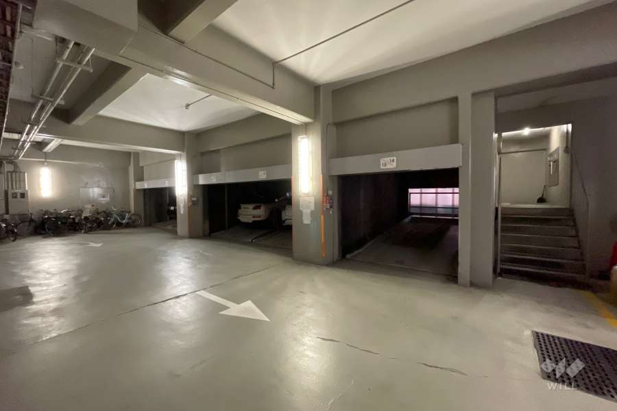 敷地内駐車場（屋内機械式）
