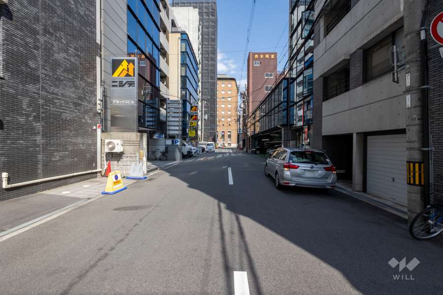 敷地北側の前面道路　