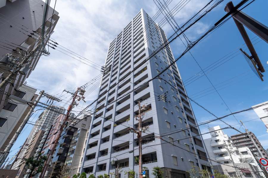 ジオタワー京町堀の外観（南東側から）