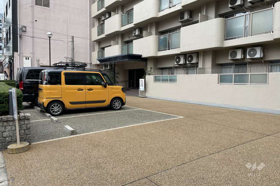 敷地内駐車場（屋外平面式）