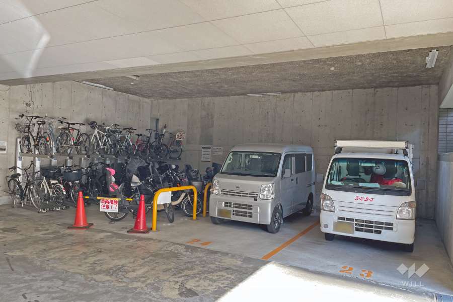 敷地内駐車場（屋内平面式）