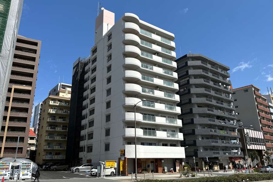 ストークマンション長堀の外観（南西側から）