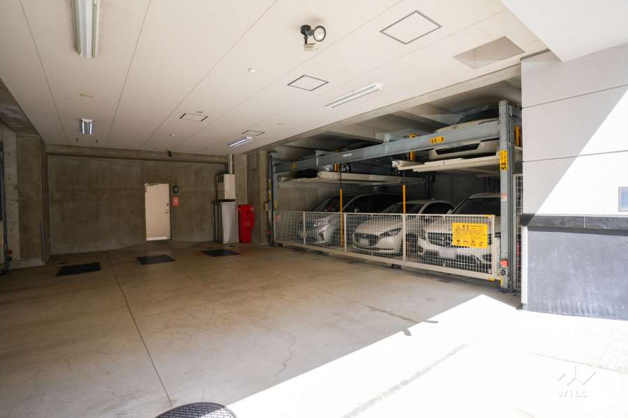 敷地内駐車場（屋内機械式）