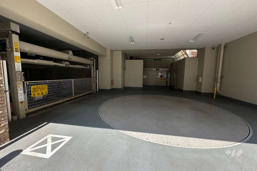 敷地内駐車場（屋内機械式）