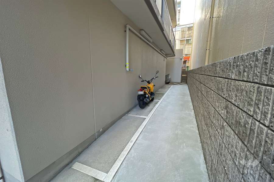 バイク置場