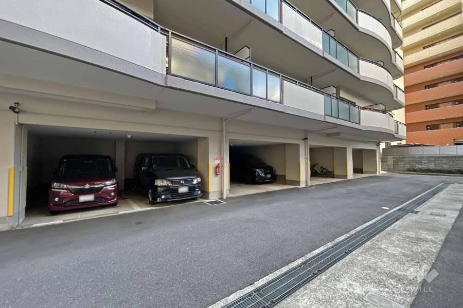 敷地内駐車場（屋内平面式）
