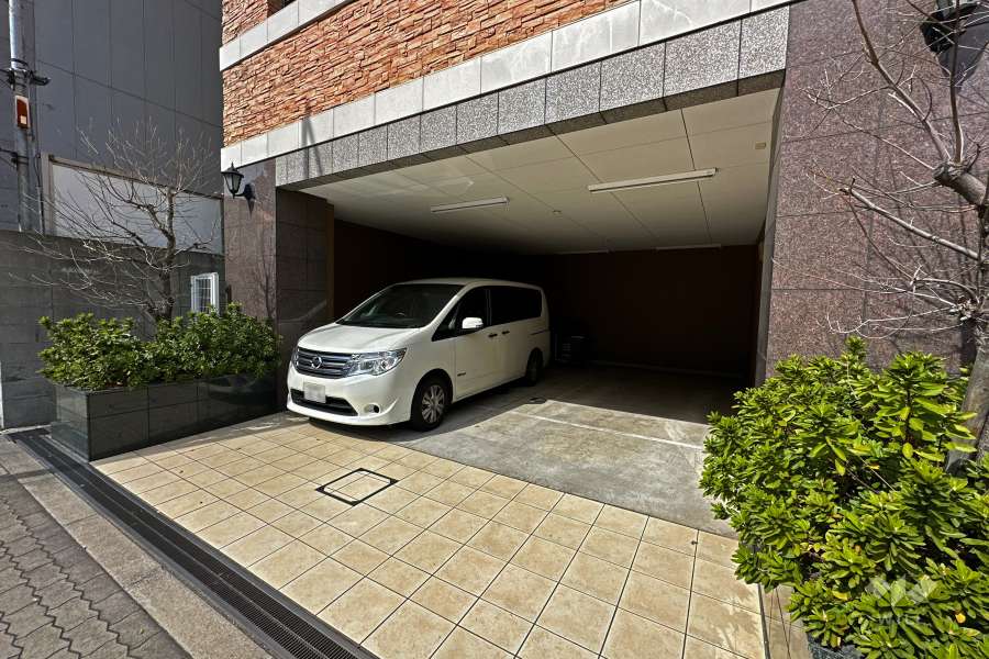 敷地内駐車場（屋内平面式）