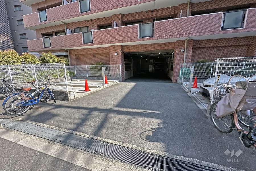 駐車場出入口