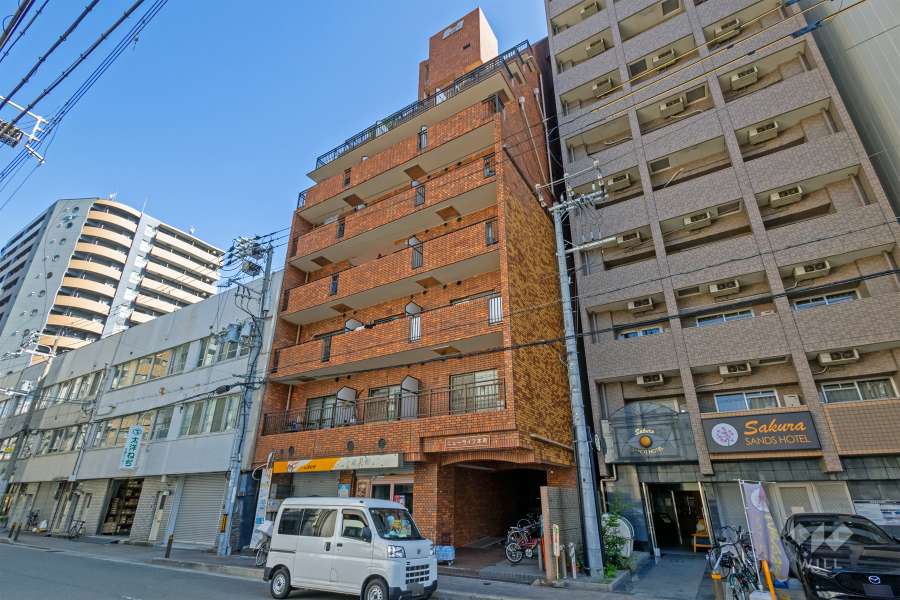 ニューライフ本町の外観（北西側から）