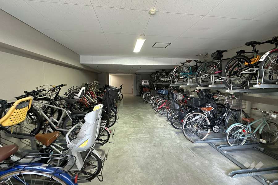 駐輪場（屋内ラック式）