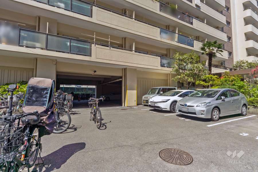 敷地内駐車場（屋外平面式）