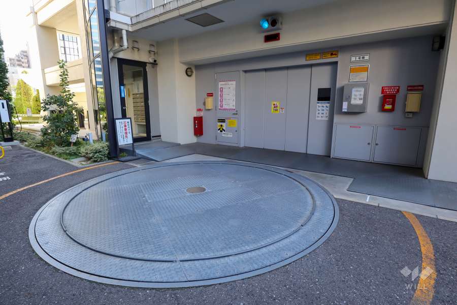 敷地内駐車場（タワー式立体）