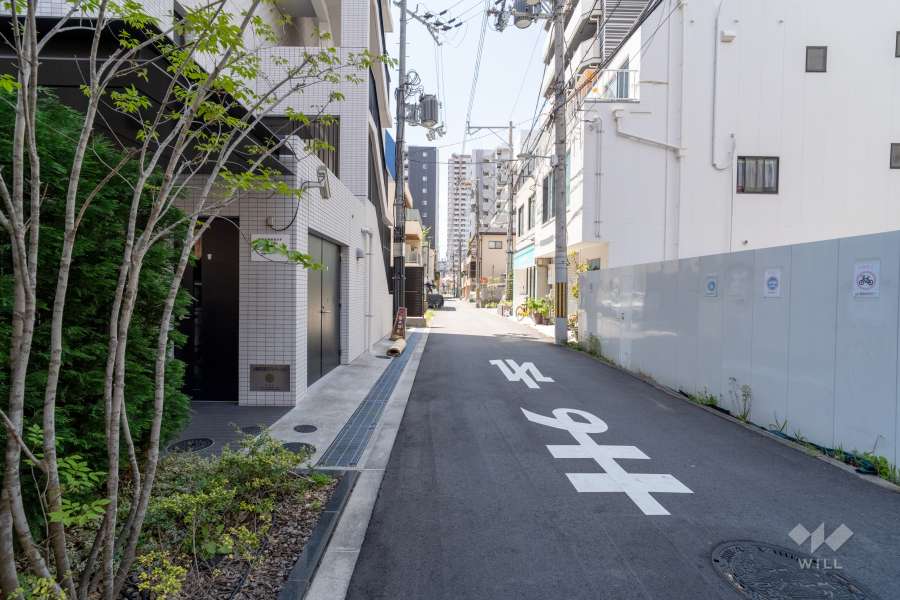 敷地北西側の前面道路　