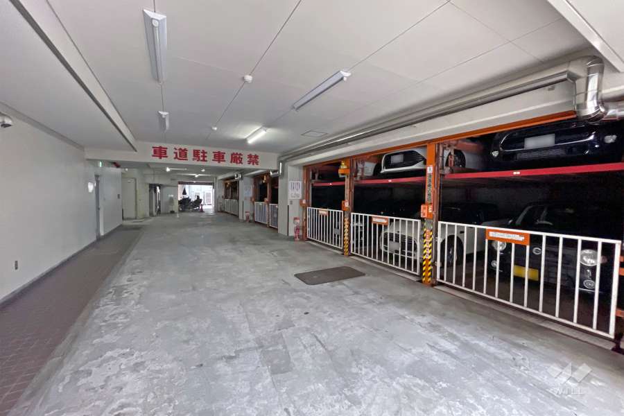 敷地内駐車場（屋内機械式）