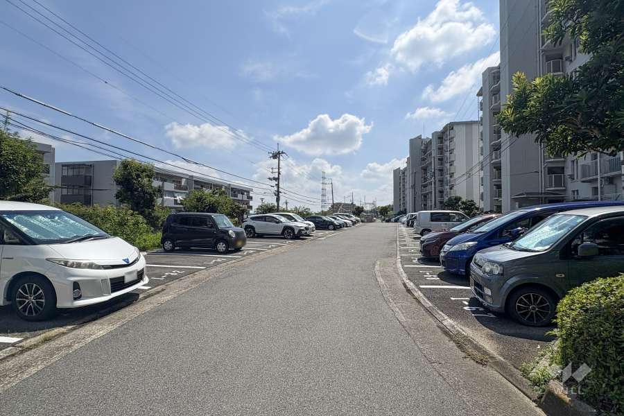敷地内駐車場（屋外平面式）