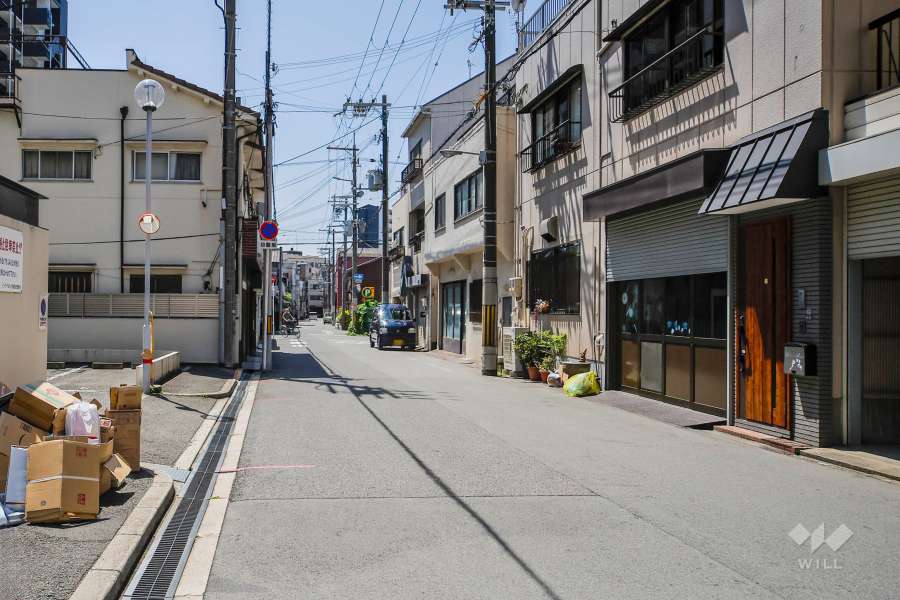 敷地北西側の前面道路　