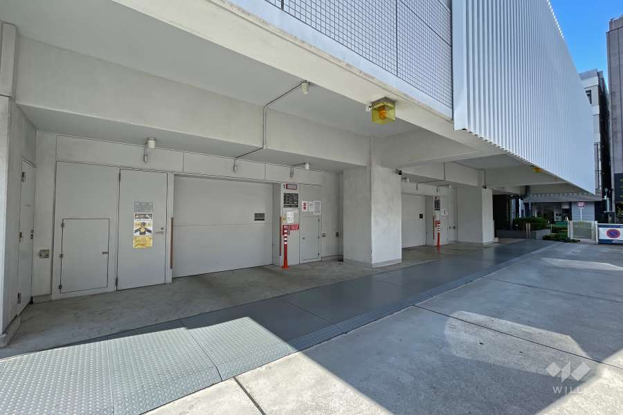 敷地内駐車場（屋内機械式）