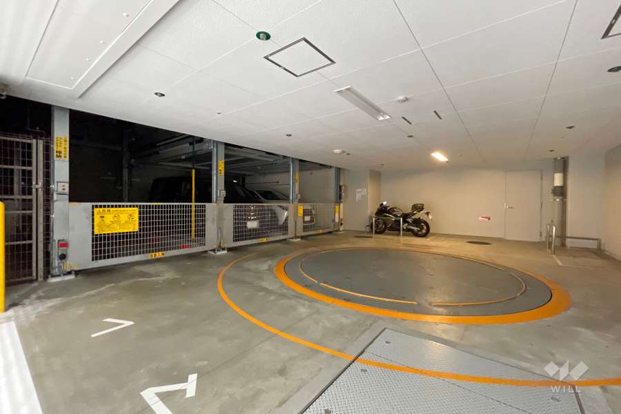 敷地内駐車場（屋内機械式）