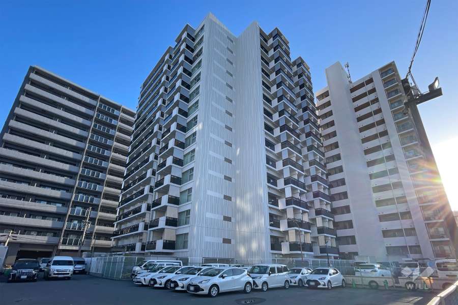 ブランズ北堀江プレイスの外観（南西側から）
