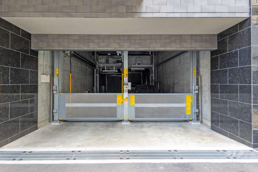 敷地内駐車場（屋内機械式）