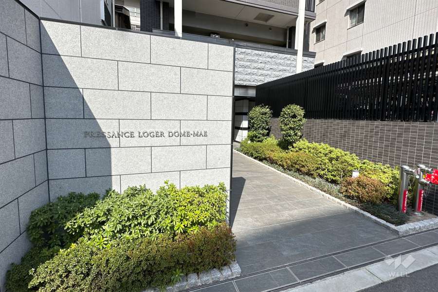 銘板