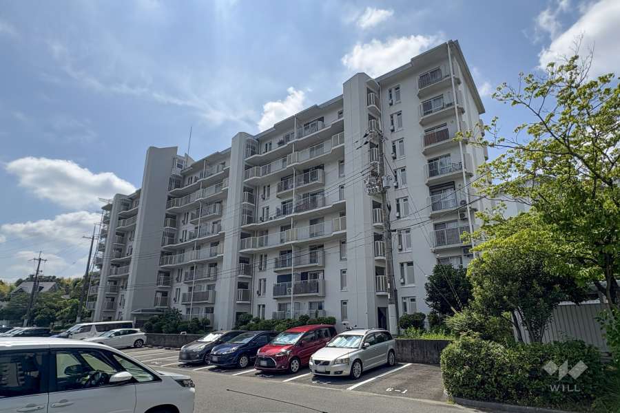 粟生第4住宅4棟の外観（北西側から）