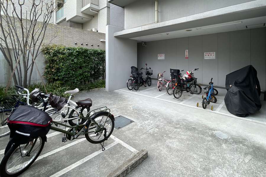 駐輪場