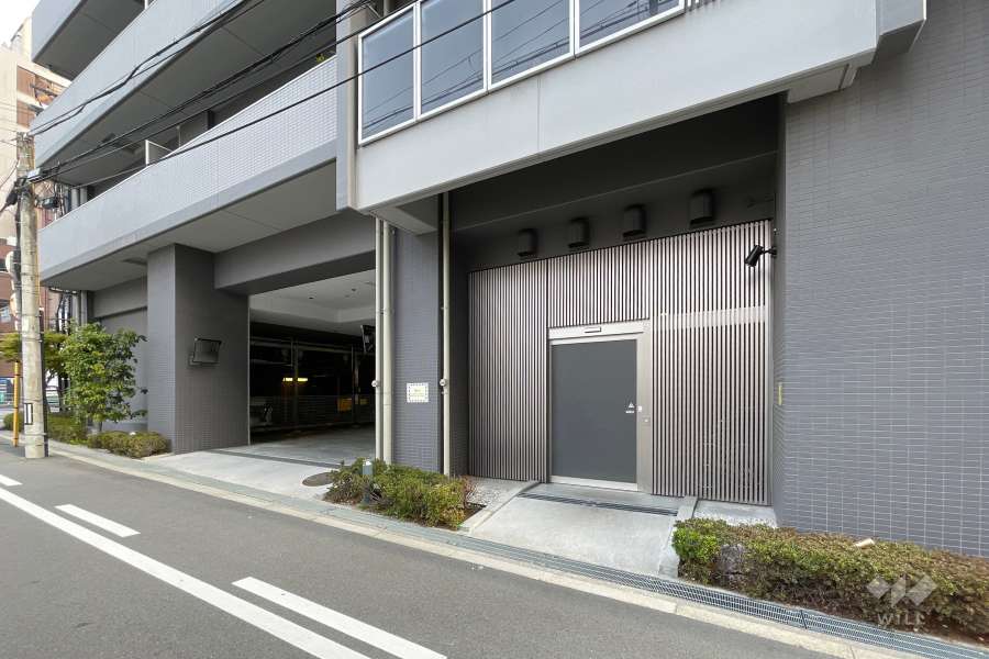 駐車場の出入り口