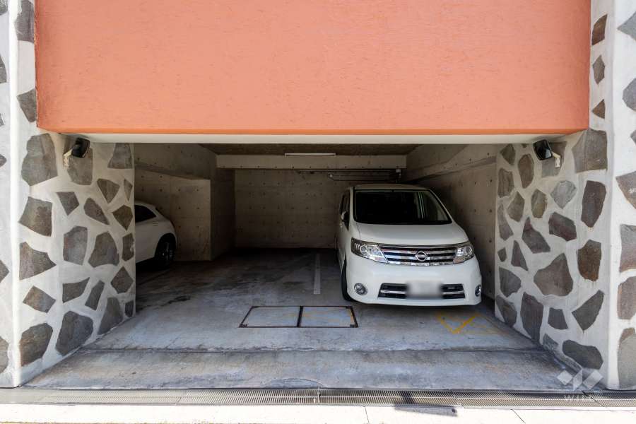 敷地内駐車場（屋内平面式）